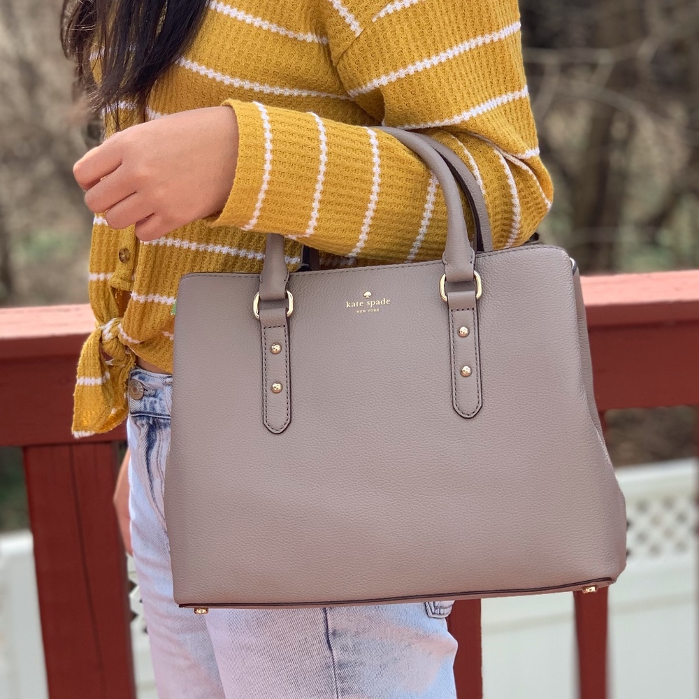 NWT KATE SPADE LARCHMONT AVENUE EVANGELIE